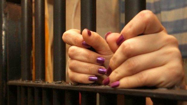 Mulher é presa em flagrante após tentar matar homem de 23 anos em Mato Grosso