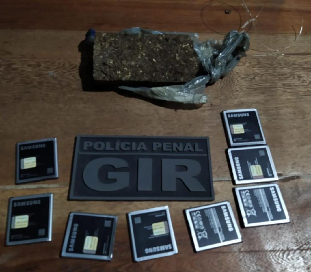 Policiais interceptam drone com baterias de celular e droga na capital