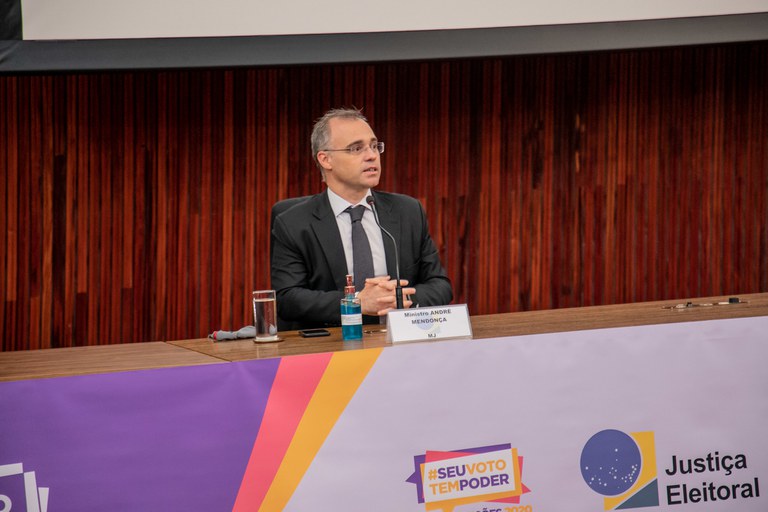 Polícia Federal vai usar mais de 100 drones para combater irregularidades nas eleições de 2020