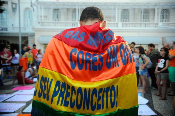 LGBTfobia que chegou nas caravelas se enraizou com a colonização