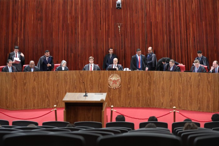 TSE multa parlamentares por ligar Lula a caso Celso Daniel