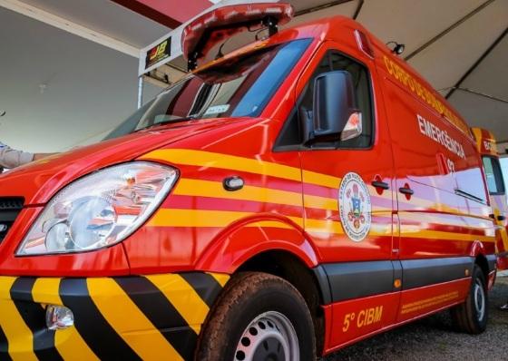 Bombeiros encontraram Heitor após receberem ligação anônima; menino pode ter sido abandonado no local