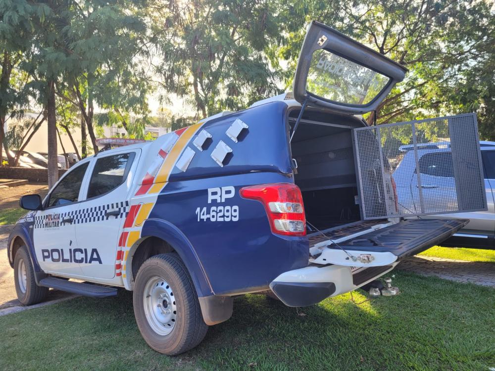 Dois homens são presos por roubarem caminhonete de garagem em Lucas do Rio Verde