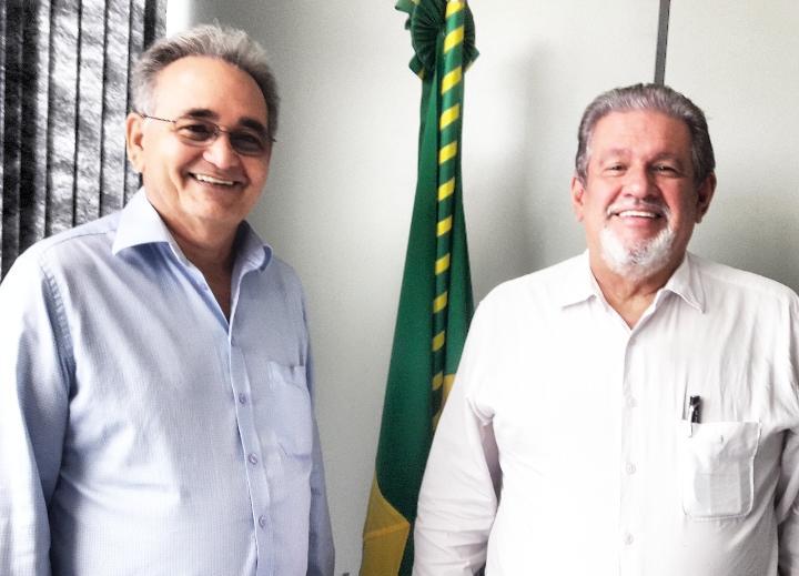 Ozair Bezerra visita presidente da Junta Comercial de MT para agradecer parceria