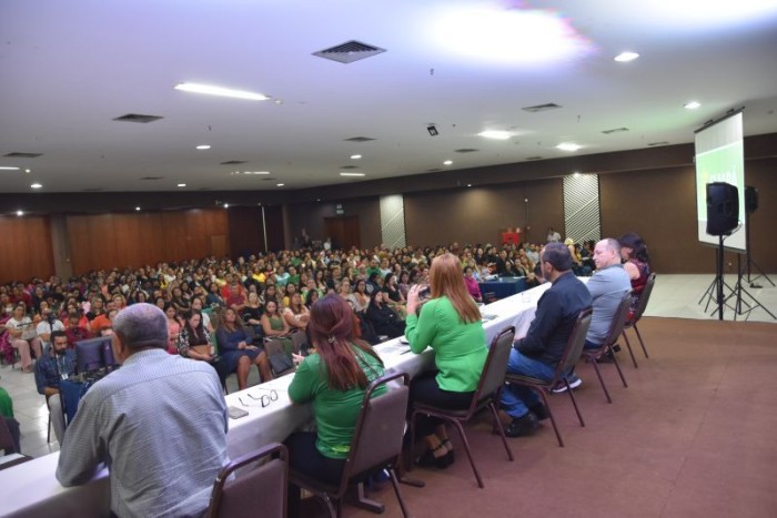 Evento formativo abre atividades escolares para o segundo semestre da rede municipal