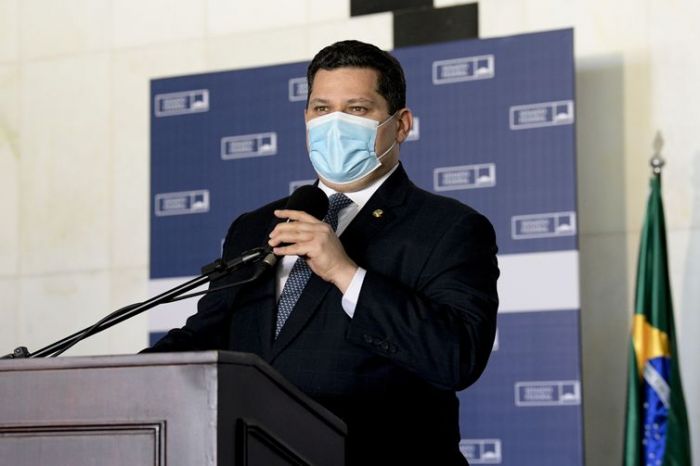 Davi Alcolumbre assume a CCJ do Senado