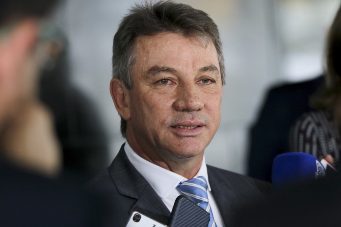 Justiça Eleitoral cassa mandato do governador de Roraima