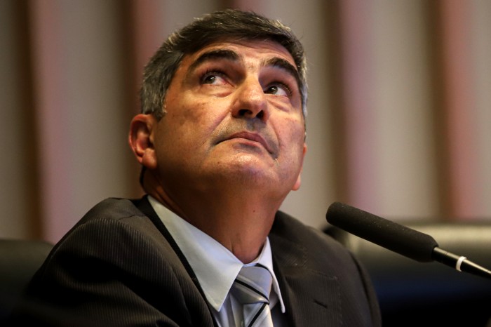 Ex-secretário do GSI diz que Gonçalves Dias reteve alertas de risco