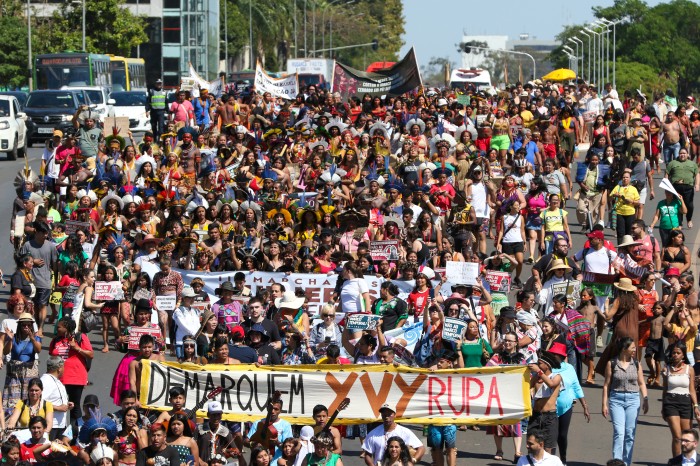 Ministras prestigiam Marcha das Mulheres Indígenas