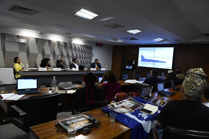 Audiência pública na CCJ teve apoios e críticas às cotas raciais no ensino superior