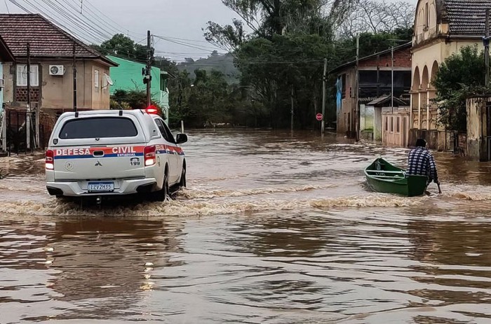 Projeto que reconhece calamidade pública no RS segue para promulgação