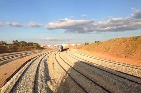 Investimento federal em transporte é o menor desde 2005, diz CNI