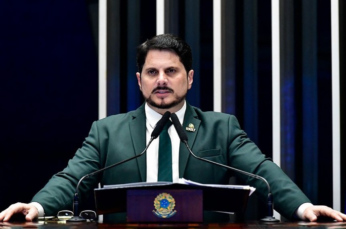 Marcos do Val pede leis mais duras para combater o tráfico humano