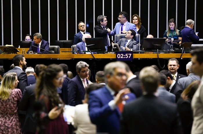 Congresso avança na análise de vetos e agenda nova rodada de votações