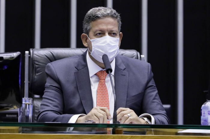 Câmara votará projeto que libera compra de vacina por empresas