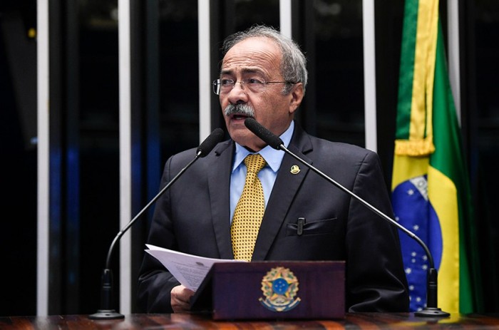 Chico Rodrigues celebra regularização do bairro Paraviana, em Boa Vista