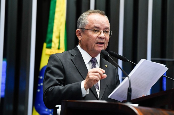 Zequinha Marinho defende a construção da Ferrogrão