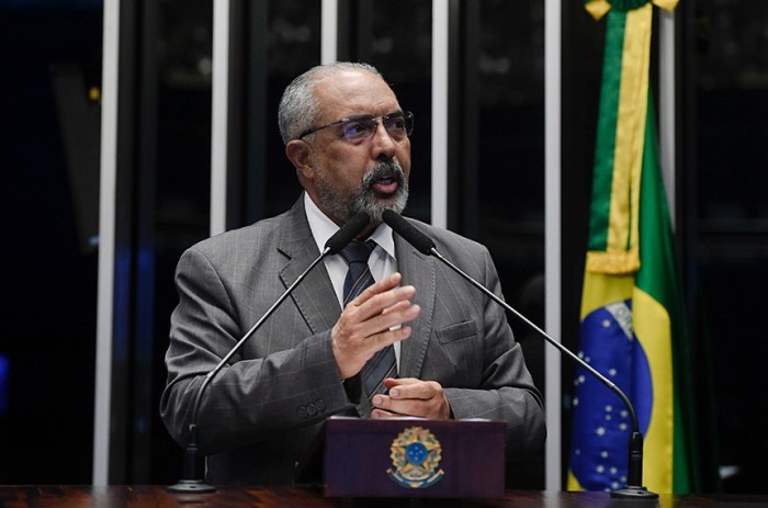 Paim celebra investimentos da Lei Paulo Gustavo