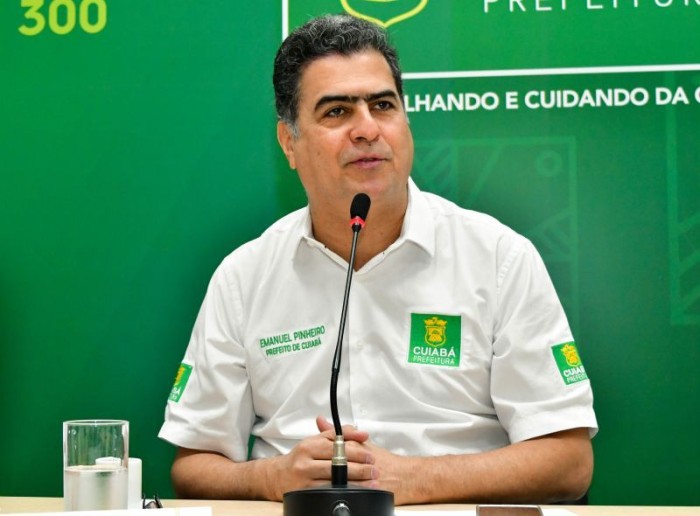 Prefeito, sensibilizado, atende mães e determina novas medidas para reorganização da demanda escolar