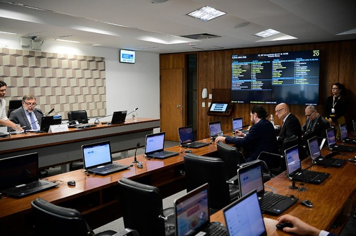 Dia nacional da castração de animais vai à Câmara