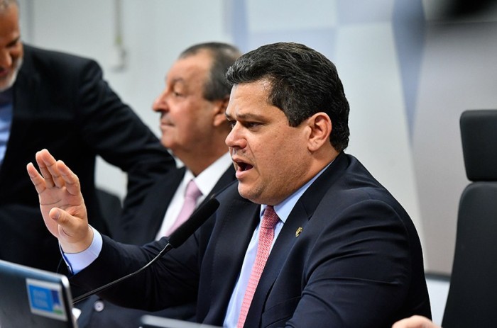 Senado fará esforço concentrado para sabatinar autoridades, diz Davi