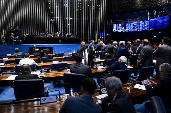 Adiada votação de projeto sobre benefício assistencial a vítima de violência doméstica