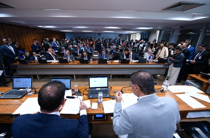 Comissões do Senado apresentam mais R$ 32,6 bilhões em emendas ao Orçamento