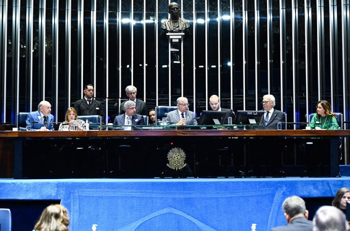 Sessão destaca papel histórico do Instituto dos Advogados Brasileiros em 180 anos