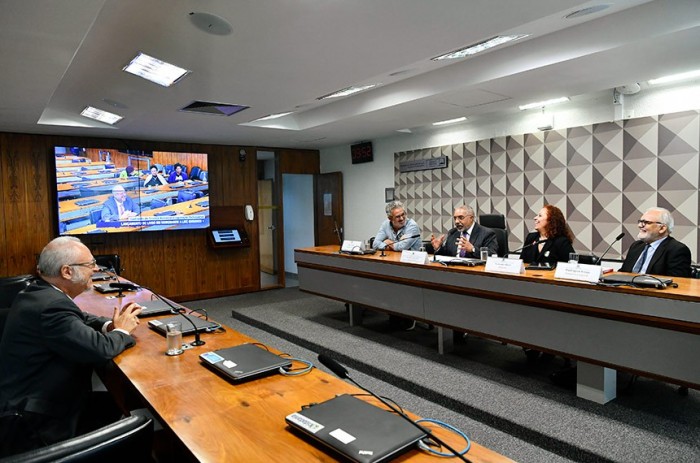 CDH lança livro em homenagem a Luiz Gushiken