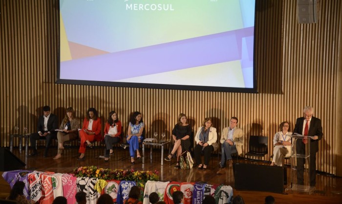 Governo brasileiro diz que plebiscito é assunto interno da Venezuela