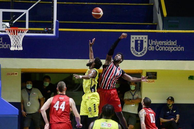 Basquete: São Paulo perde por 78 a 76 na Champions das Américas