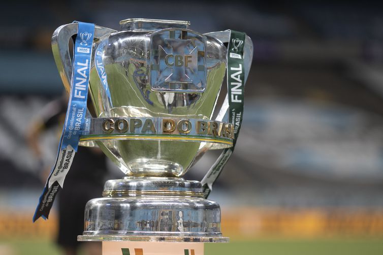 Copa do Brasil: Palmeiras e Grêmio decidem último campeão de 2020