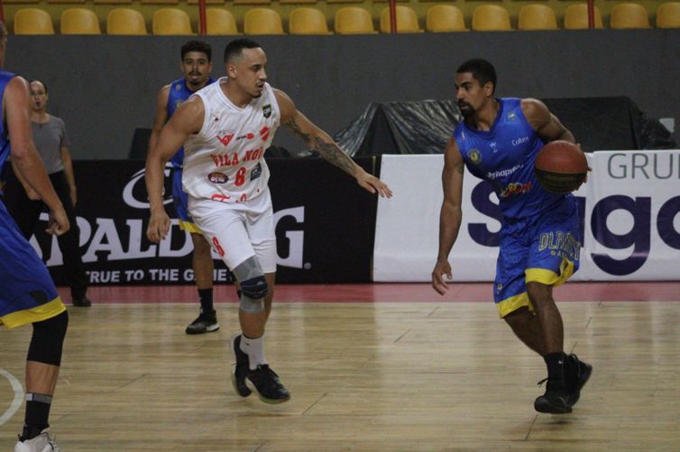 Blackstar e Vila Nova miram reabilitação no Brasileiro de Basquete