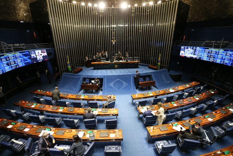 Senado vai ouvir governadores e ministros sobre combate à pandemia