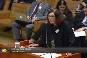 Bia Kicis assume a comissão mais importante da Câmara, a CCJ 