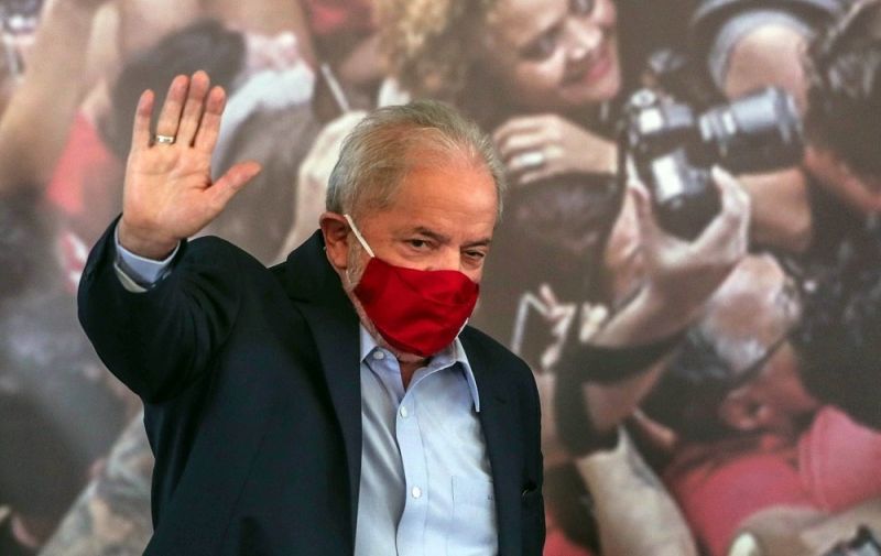 Lula erra em primeiro discurso ao falar de processos e inocência