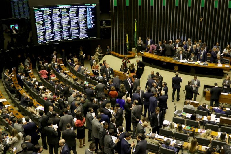Câmara dos Deputados conclui votação, em 1º turno, da PEC Emergencial