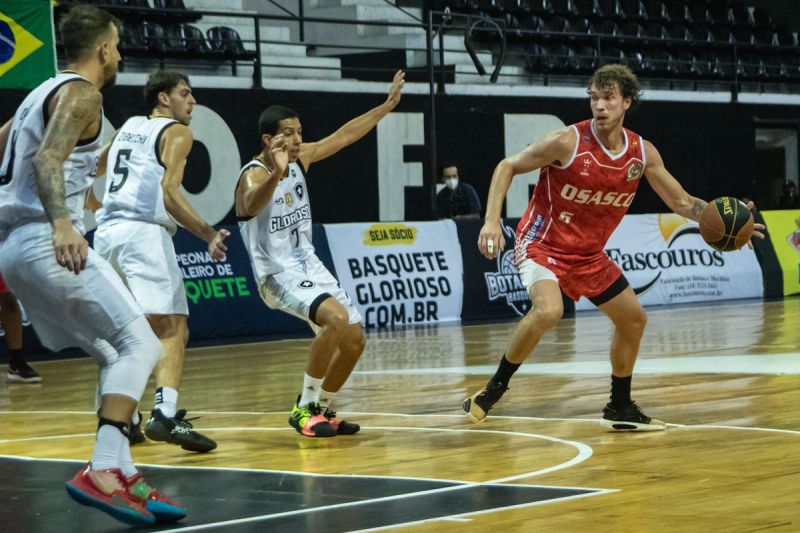Brasileiro de Basquete: Osasco domina Botafogo e alcança as quartas