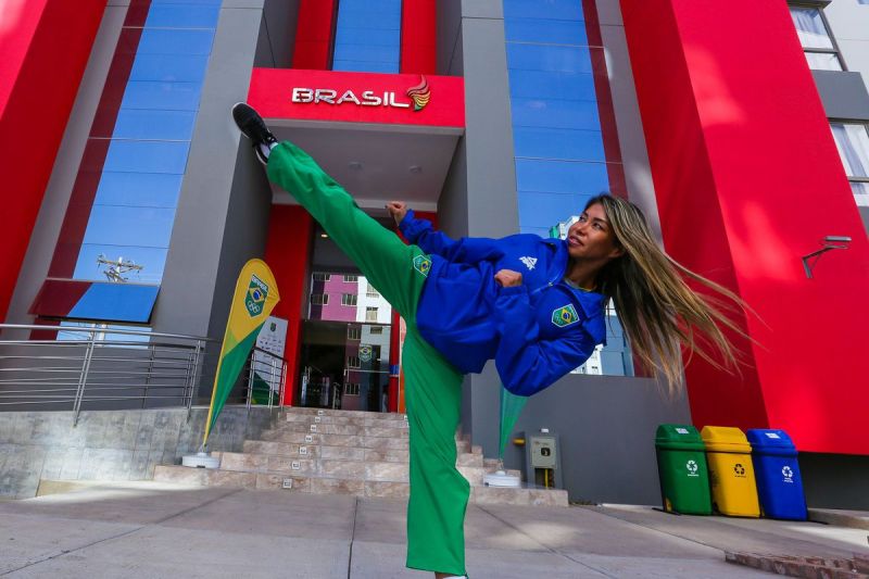 Caratê: Valéria Kumizaki disputa ouro na Premier League da Turquia