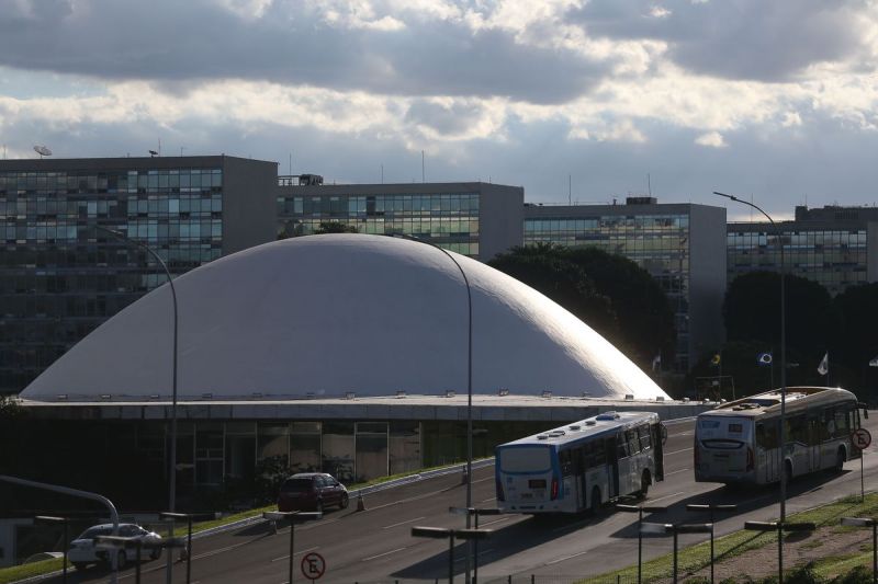 Senado convocará ministro da Saúde para falar sobre combate à covid-19