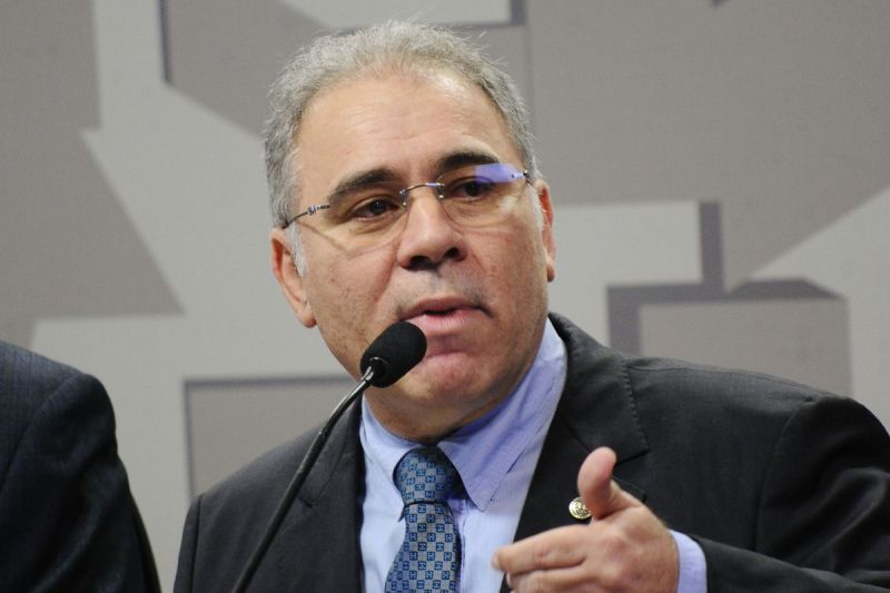 Bolsonaro anuncia Marcelo Queiroga como novo ministro da Saúde