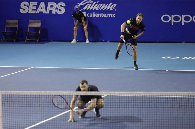 Duplas de Soares e Demoliner se despedem de Acapulco nas quartas