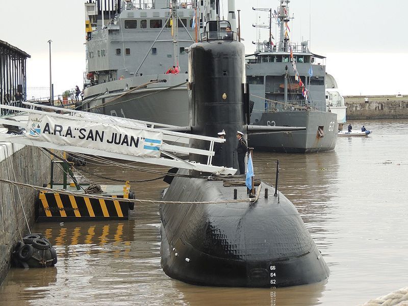 Comandantes são condenados em naufrágio de submarino argentino