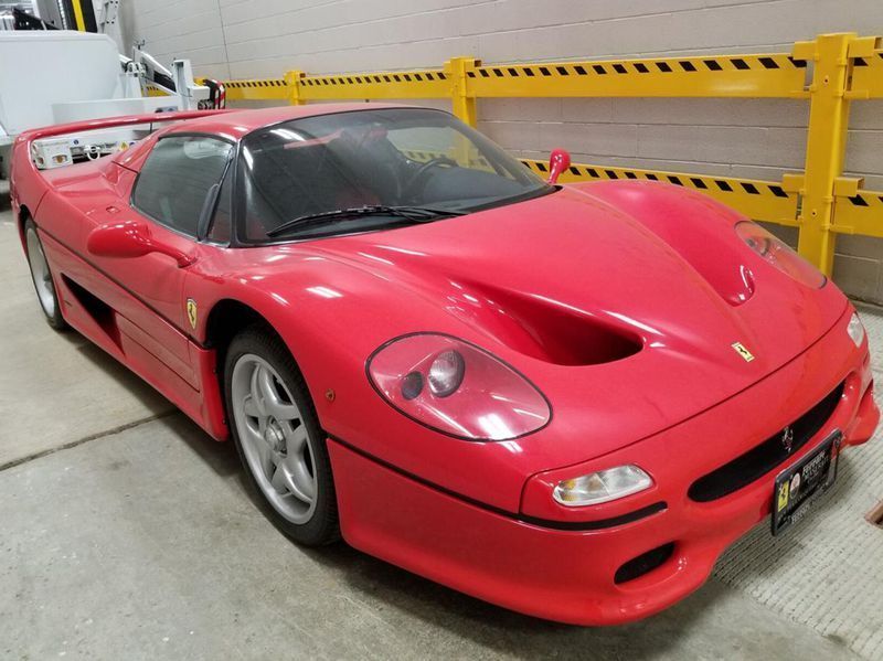 Ferrari roubada em 2003 na Itália é alvo de disputa nos EUA