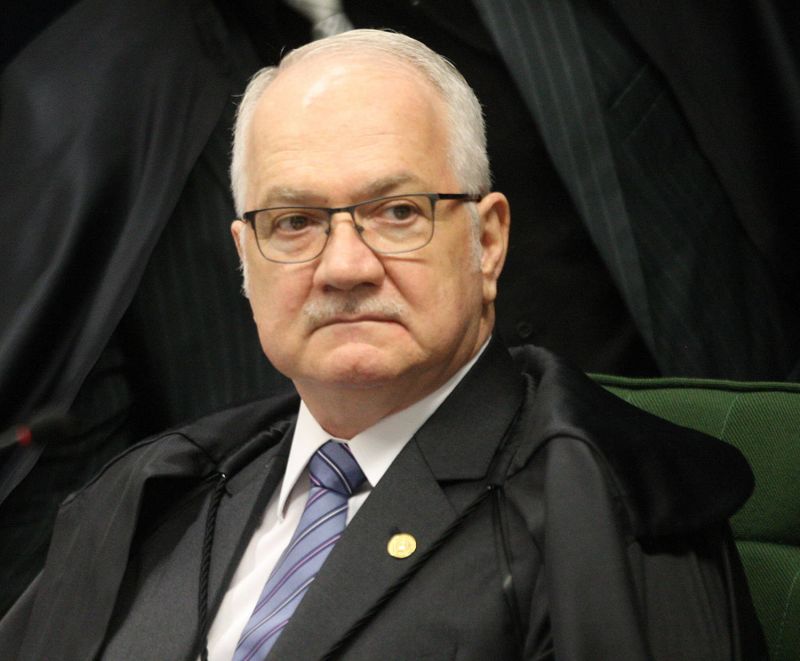 Fachin mantém voto contra a suspeição, mas não muda decisão