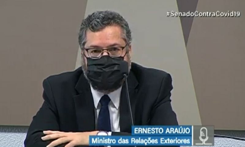 Pressão para saída de Araújo aumenta com carta de prefeitos 