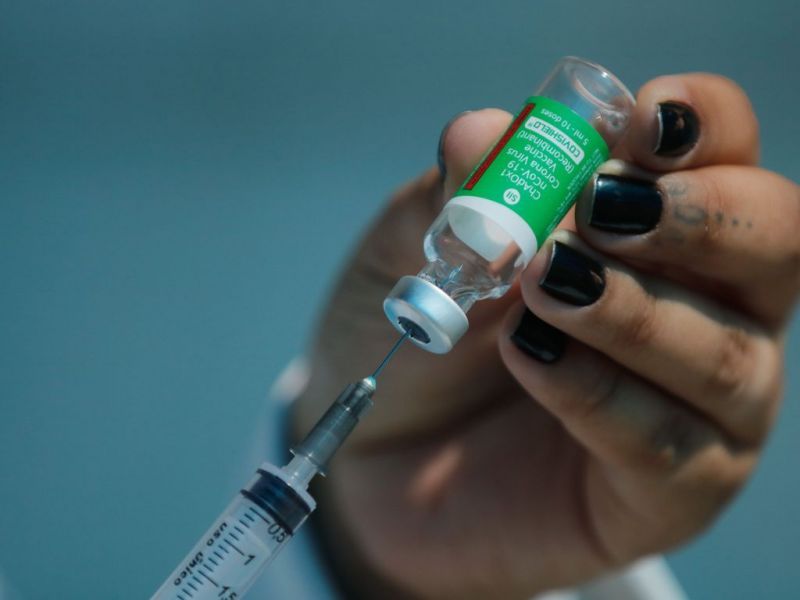 Moro parcial, 300 mil mortos por covid e novas vacinas são destaques