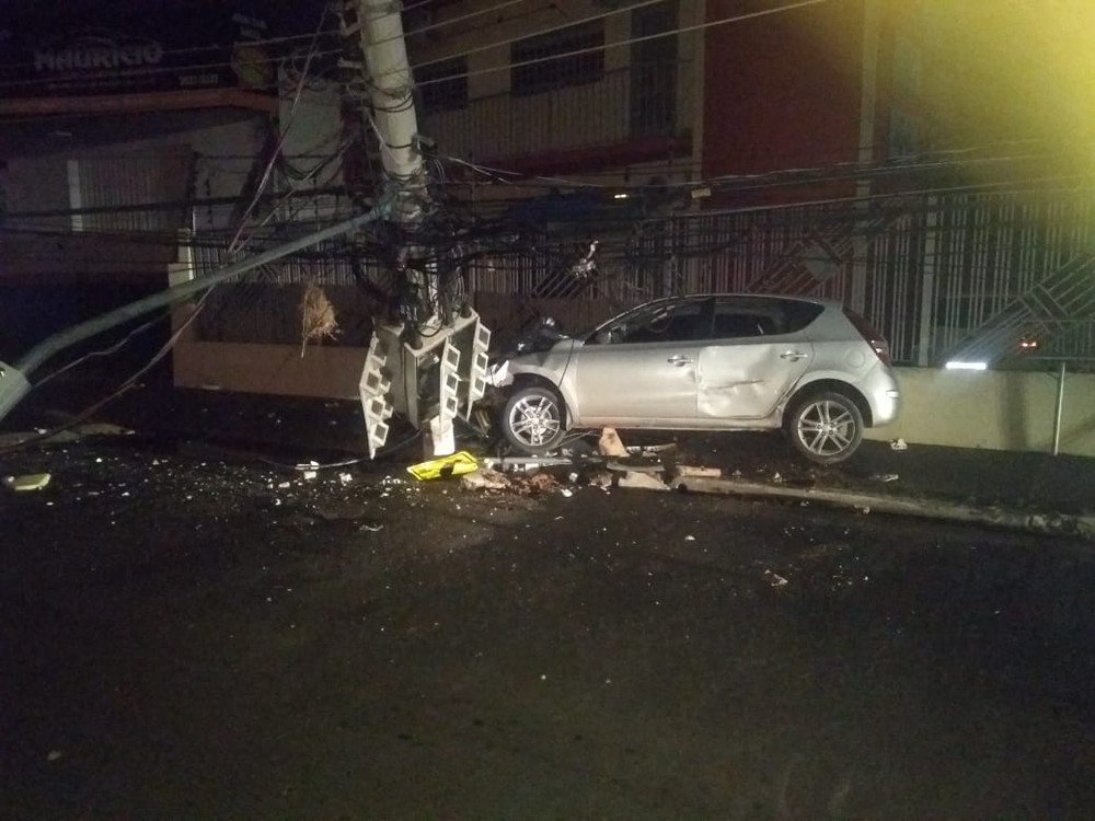 Motorista embriagado é preso após bater carro em moto com adolescentes e tentar fugir sem prestar socorro em MT