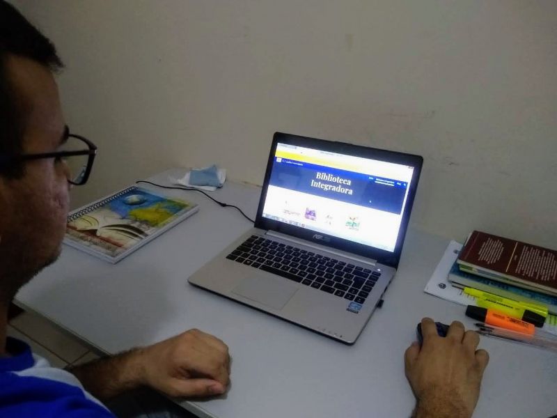 Escola de Alta Floresta cria biblioteca digital para alunos e comunidade