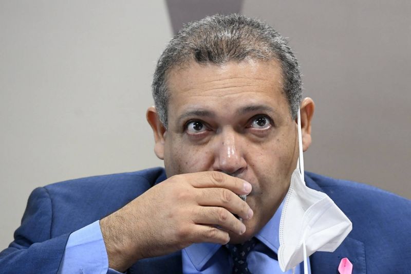 Frente manda prefeitos cumprirem ordem do STF de cultos presenciais